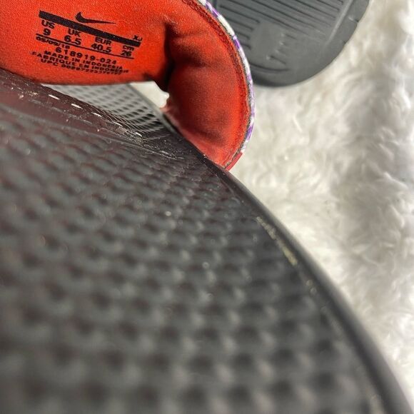 Nike Benassi Red with purple ,white &gray floral prints slides size 9 - Picture 8 of 9